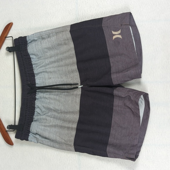 Hurley Gray Striped Surf Athletic Swim‎ Men's Board Shorts S - Picture 1 of 6